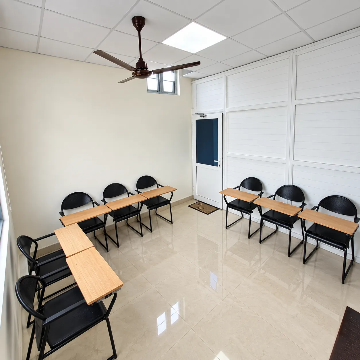 Focus Room Avarampalayam - Premium Desk 9